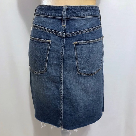 ❌SOLD❌ Universal Thread NWT Mini Jean Skirt Women 8/29 - Picture 9 of 11